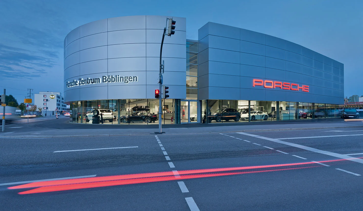 Porschezentrum Böblingen als Referenzprojekt für Verpressarbeiten